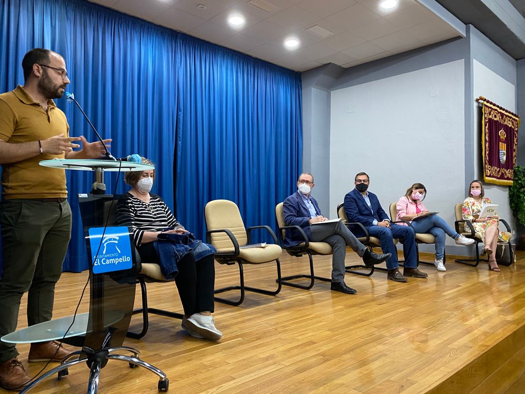 Reunión entre Costas, Ayuntamiento y personas afectadas - 