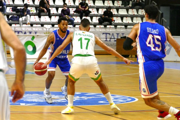 El TAU Castelló será el primer rival del HLA Alicante en el 'play-off' de ascenso a la ACB
