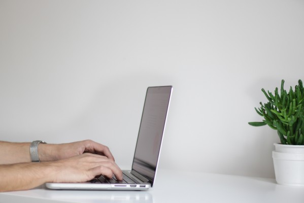 Comercios de Benicàssim aprenderán técnicas de diseño de publicidad para redes sociales
