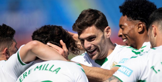 Al Elche solo le vale ganar y esperar otros resultados