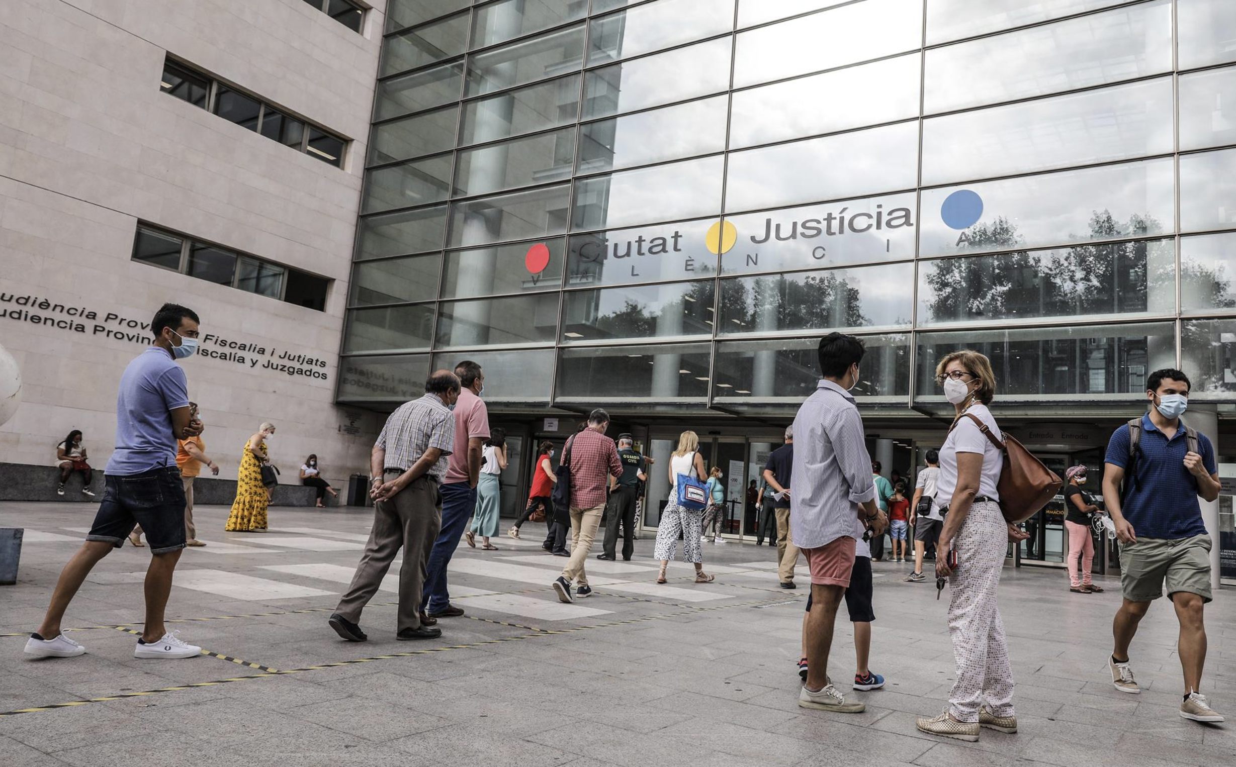 Justicia forma a más de un centenar de interinos para reforzar las plantillas de los juzgados