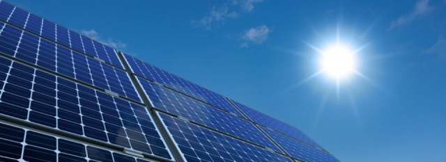 La energía solar hace simbiosis con un sector agrario cada vez más verde... también en la Región