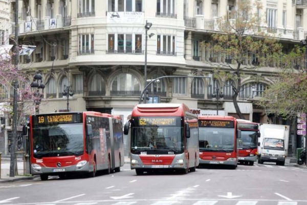 La EMT sigue sin recuperar los usuarios de antes de la pandemia pese a la mejoría de los últimos meses 