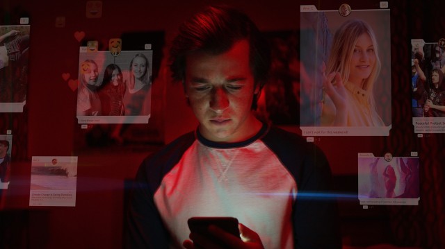En Netflix: Colocarle a las redes sociales los suicidios derivados de la pobreza o las drogas