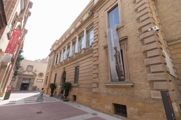 Los museos de la Región trasnochan y se van de conciertos