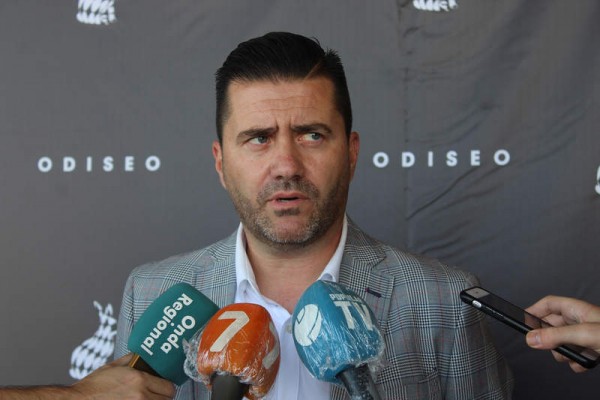 Pedro Reverte amplía su contrato como director deportivo del UCAM CF hasta 2023