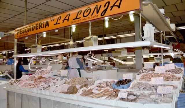 El menú escolar de 700 niños de Castellón contendrá pescado fresco de lonja