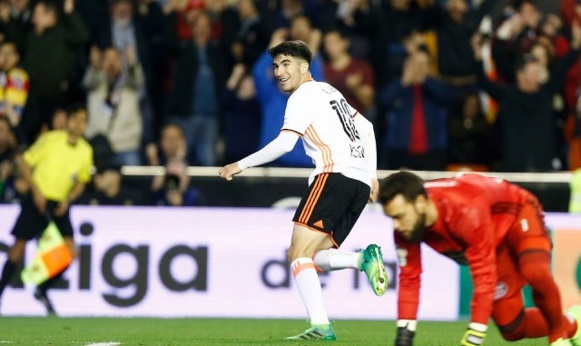 Una estrella ilumina Mestalla