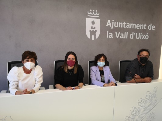 La Vall y Fovasa firman el acuerdo para el nuevo polideportivo en el que la empresa invierte 1,1 millones