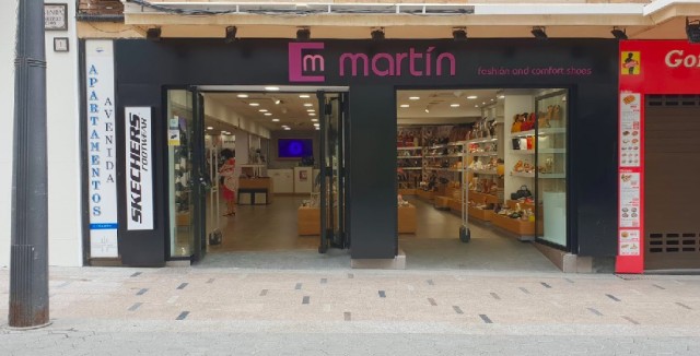 La histórica Zapaterías Martín de Benidorm cierra sus tiendas definitivamente por la pandemia