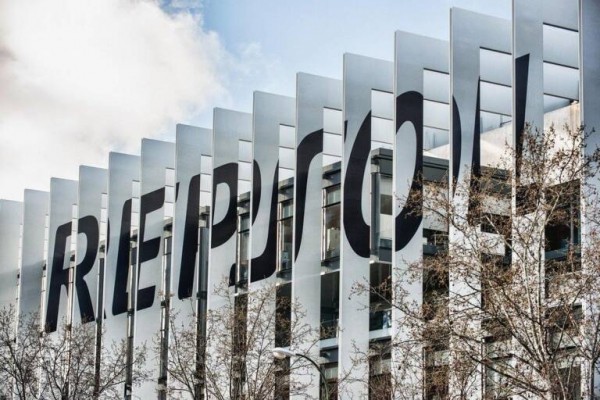 Repsol sigue desinvirtiendo: turno ahora en Rusia con participación en Arog