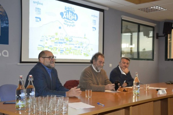 La empresa municipal de aguas de Xàbia da ayudas a los beneficiarios de Plan Paréntesis
