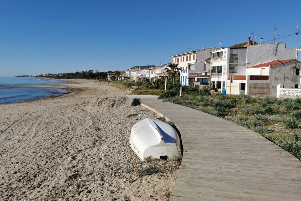 ¿Adiós al poblado de Torre la Sal? Costas notifica a los 99 propietarios que expropia sus viviendas
