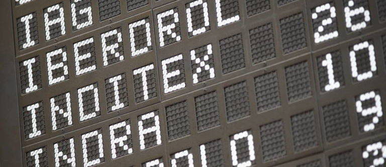 El Ibex 35 recuperó a última hora los 9.000 puntos bajo un ambiente de muchas dudas