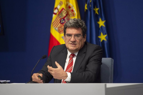 Gobierno y agentes sociales evaluarán cada cinco años la subida de las pensiones con el IPC