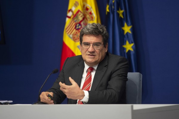 Escrivá aplicará un desincentivo creciente para evitar el abuso de contratos de corta duración
