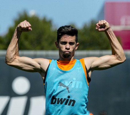El Valencia ante el reto de competir en el Pizjuán
