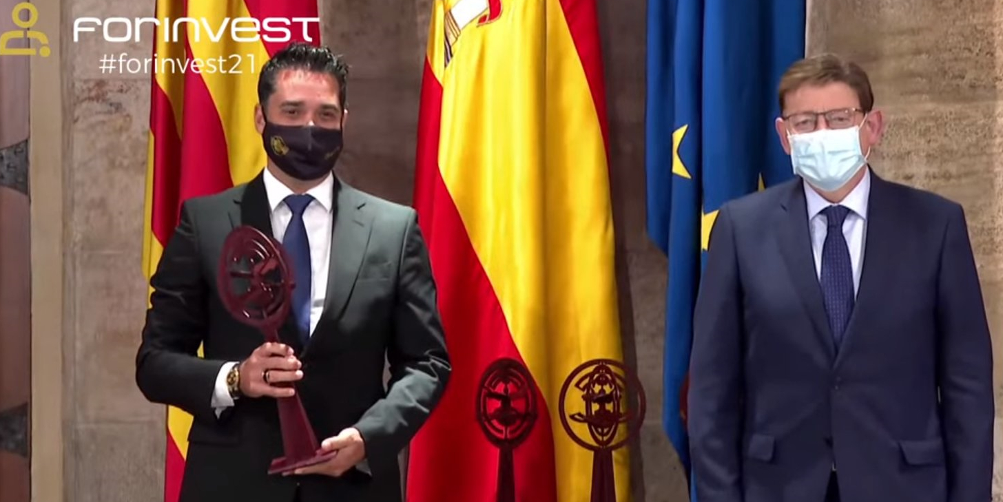 Javier Mira (i.), consejero delegado de FacePhi, y Ximo Puig, presidente de la Generalitat Valenciana  - 