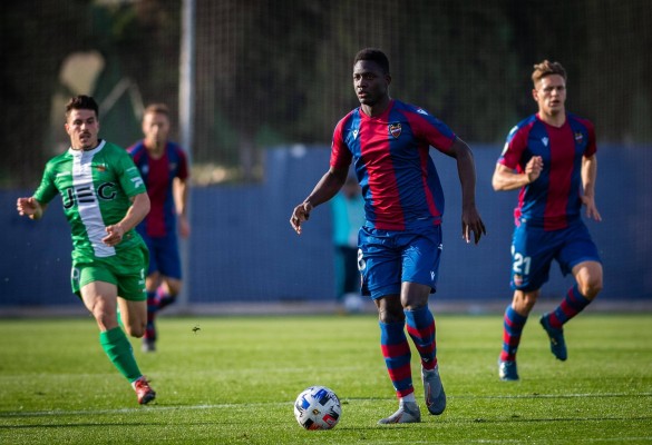 El Atlético Levante UD cae con infortunio frente a la UE Llagostera

