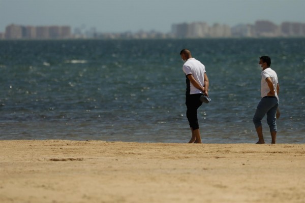 Ni aglomeraciones ni agobios en las playas en el primer domingo sin estado de alarma