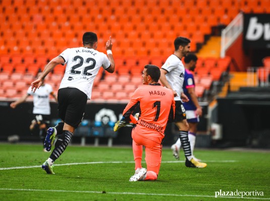 Maxi renace y Correia se consagra