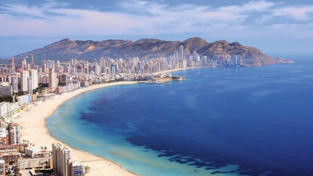 Una nueva ruta senderista potencia el turismo interior en la Costa Blanca