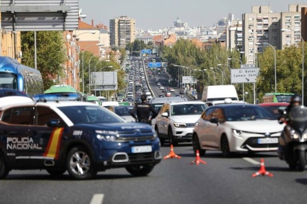 Solo cuatro CCAA, el 19,21% de la población, mantendrán el toque de queda a partir del domingo