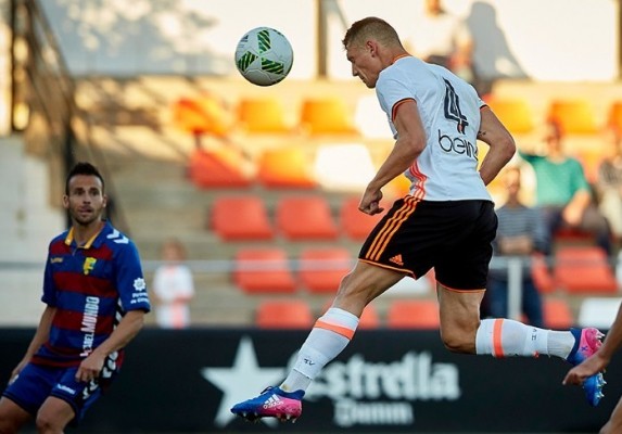 El VCF Mestalla salva un punto 'in extremis'
