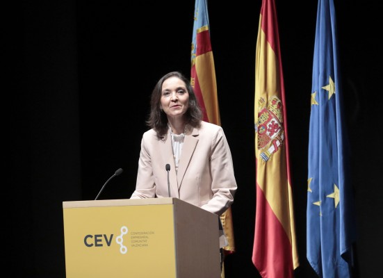 La ministra Maroto agradece a la CEOE y Cepyme el refuerzo del diálogo social durante la pandemia