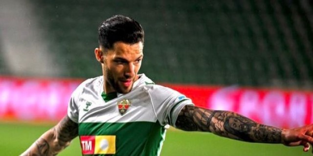 El Elche se agarra a la permanencia y la Real al quinto puesto