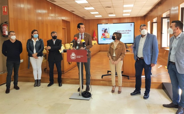 Elda se consolida como ‘ciudad de la FP’ con la puesta en marcha de otros siete ciclos formativos