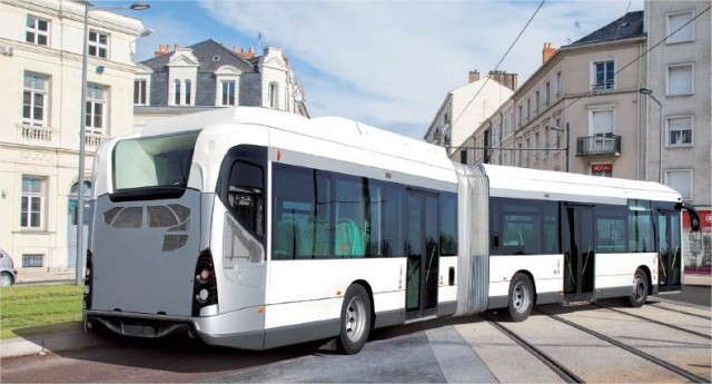 Iveco y MAN toman ventaja en el concurso de los autobuses híbridos de València