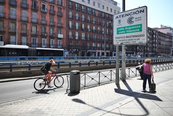 El Gobierno entregará a CCAA y ayuntamientos casi 3.000 millones para mejorar el sistema de transporte