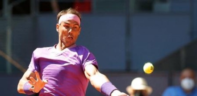 Nadal regala una clase magistral a Alcaraz