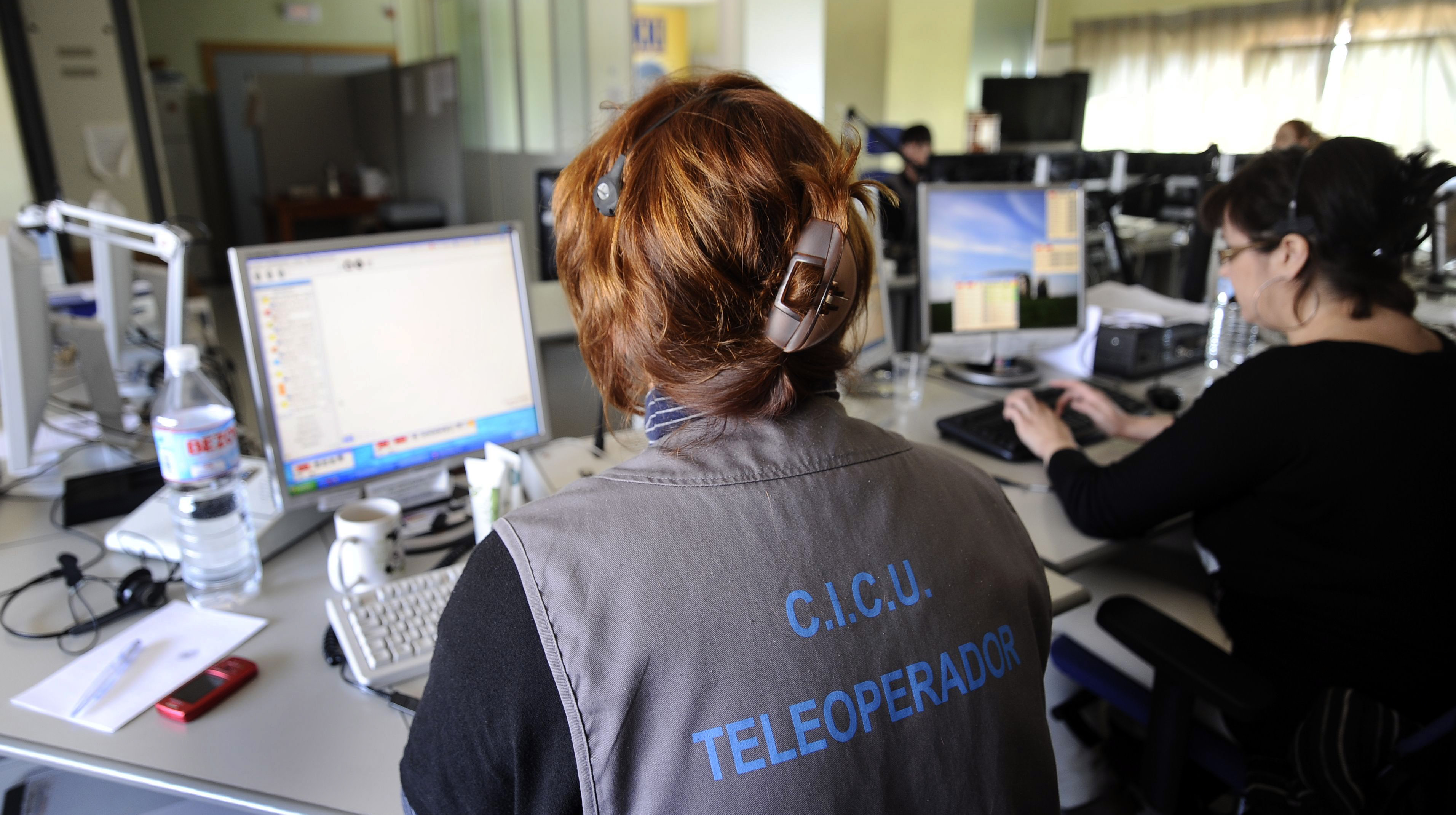 Personal del Cicu de Alicante, en una imagen de archivo. Foto: RAFA MOLINA - 