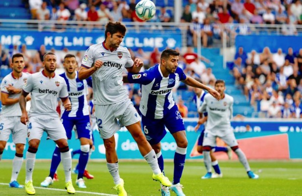 Mendizorroza es un campo maldito para el Levante