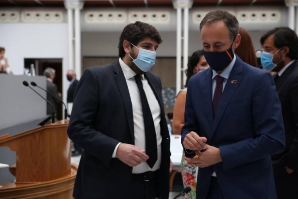Los Presupuestos al fin despegan de San Esteban a falta del voto clave de Vox... con junio como meta 