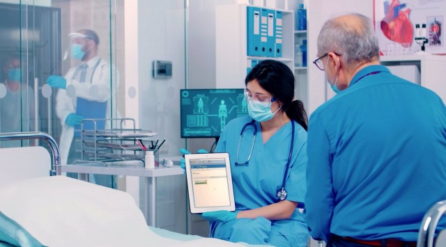 El grupo Ribera, premio Innovación tecnológica en la gala Saludigital por el modelo predictivo para pacientes covid