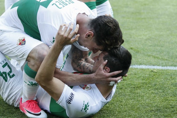 El Elche y Toril respiran (algo más) tranquilos

