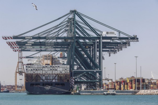 Las exportaciones valencianas pierden fuelle por el Ramadán, el calendario chino y el petróleo