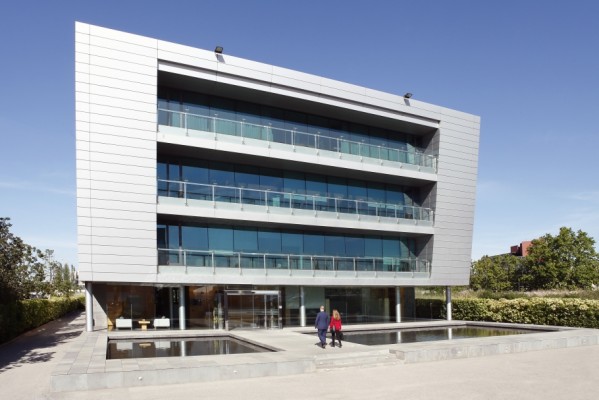 La Comisión Europea aprueba la compra de Indukern por la química Ravago