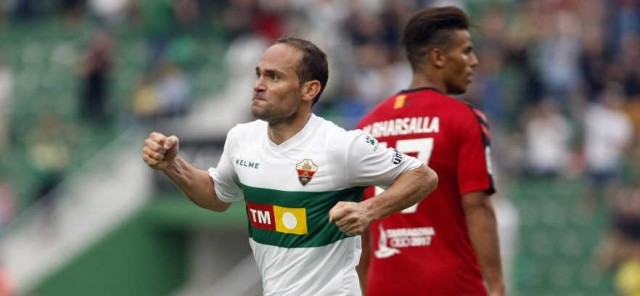 Nino espera que ganar al Sevilla Atlético dé aire para jugar ante el Numancia
