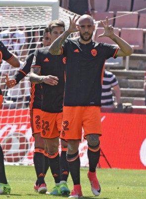 El Valencia CF hace oficial la compra de Simone Zaza