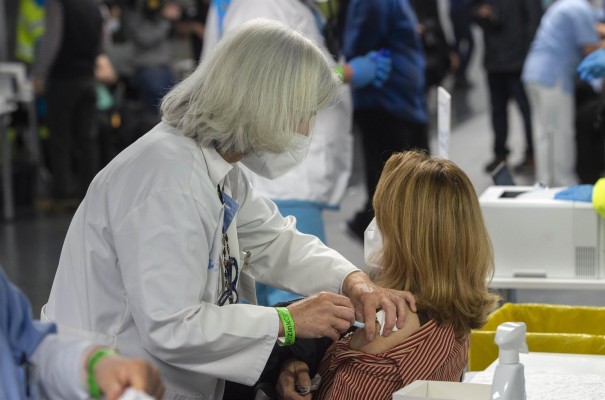 La provincia de Alicante registra solo 11 casos de covid pero suma 6 fallecidos el fin de semana