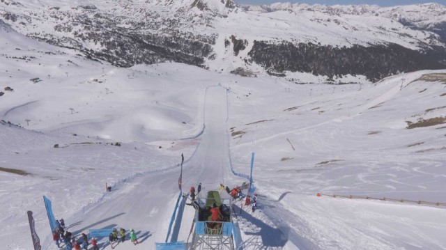 Bastien Montes y Valentina Greggio ganan los Globos de Cristal 2017 de la Copa del Mundo de esquí de velocidad en Grandvalira