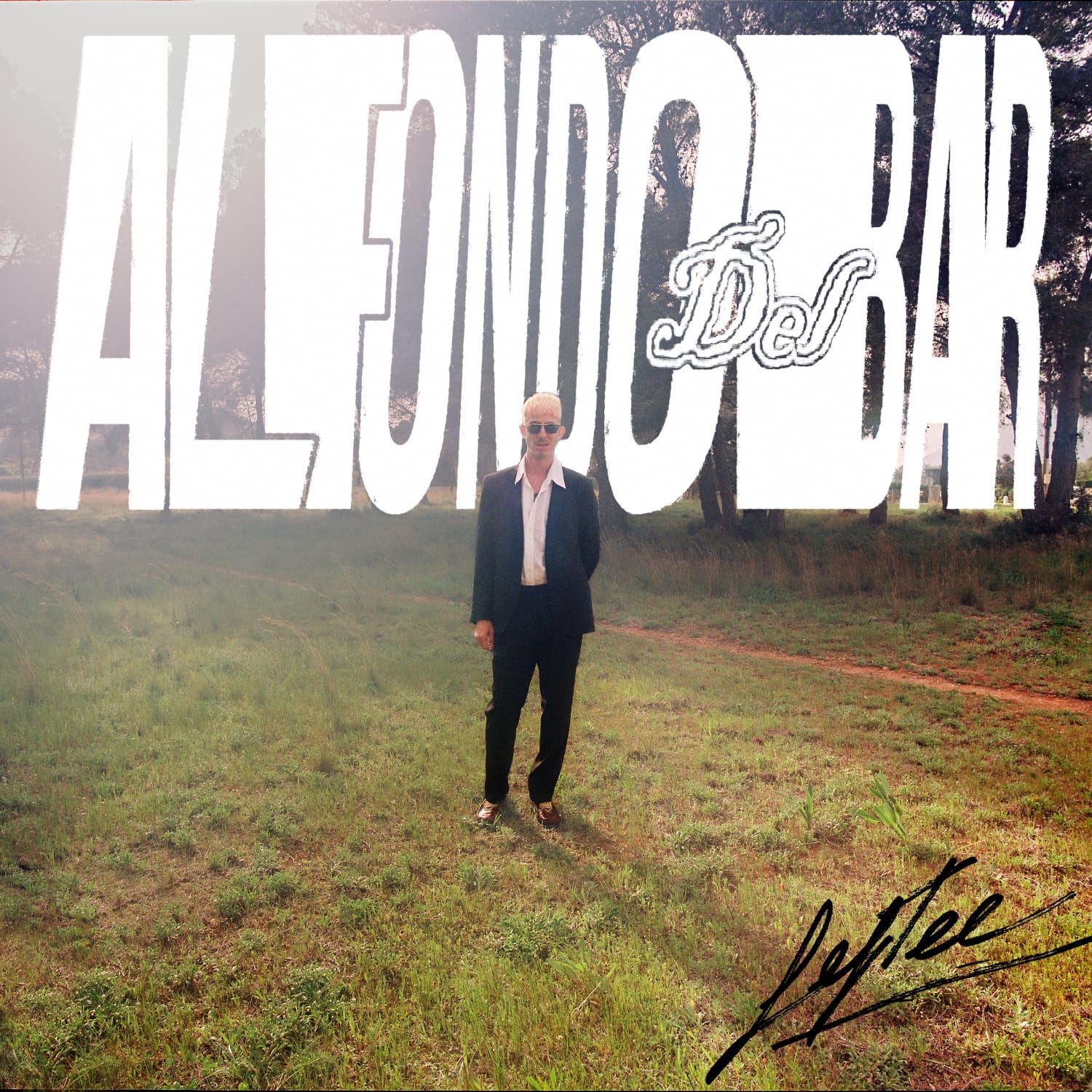 Leftee muestra su faceta rock con 'Al fondo del bar'