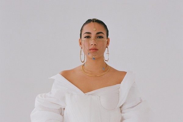 María José Llergo actuará en La Mar de Músicas y recogerá el 'I Premio Paco Martín a la artista revelación'