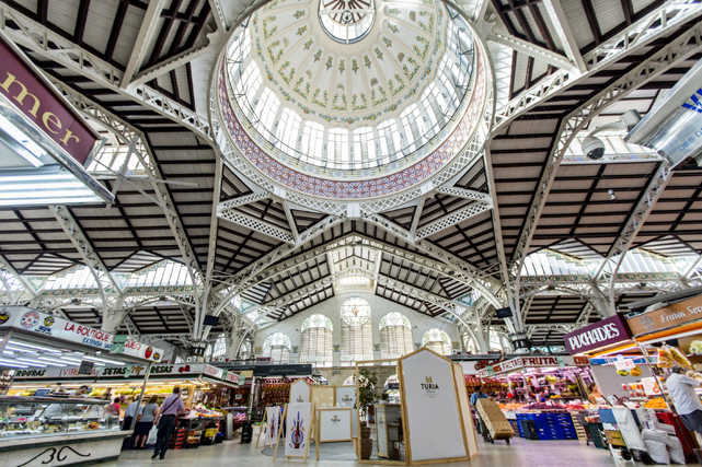 Aspecto de la cúpula del Mercado Central de València. Foto: EVA MÁÑEZ. - 