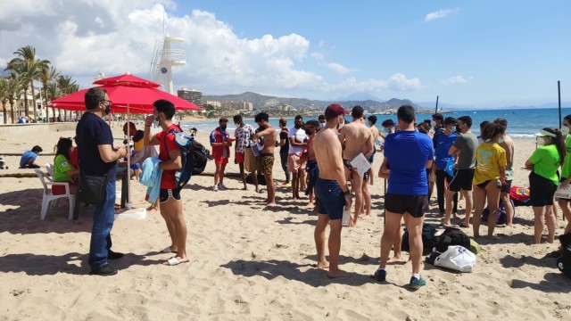 El Campello refuerza la seguridad en las playas con la incorporación de más socorristas