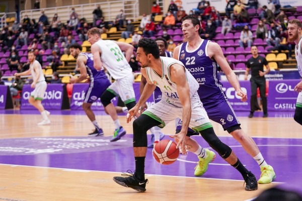 El TAU Castelló se impone al Valladolid y disputará el 'play off' de ascenso a la Liga Endesa (83-88)